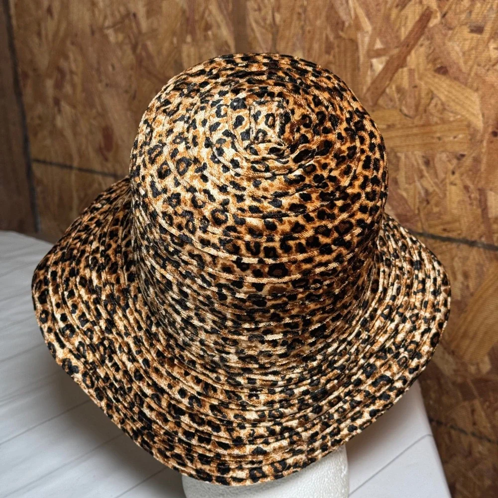 VTG Leopard Animal Print Fleece Bucket‎ Hat Y2K Diva Edgy Hipster Streetwear Cap